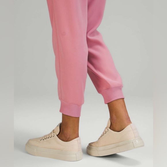 Lululemon On the Fly Jogger 28" *Woven - Pink Taupe (light muted pink) - Picture 5 of 13